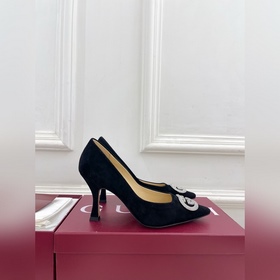 Gucci 25SS  Наконец-то появилась ф