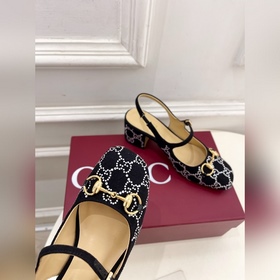 Gucci 25SS   Наконец-то вышла флаг