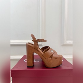 Gucci 25SS  Наконец-то появилась ф