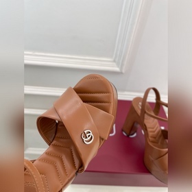 Gucci 25SS  Наконец-то появилась ф
