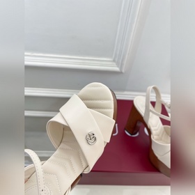 Gucci 25SS  Наконец-то появилась ф