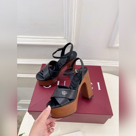 Gucci 25SS  Наконец-то появилась ф