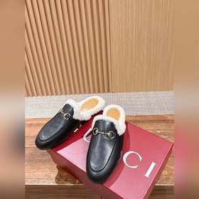 GUCCI Осень/Зима Новинка Мюлиз кожи яг