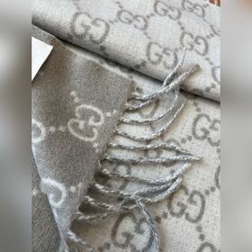 Шарф Gucci из чистого кашемира с логот