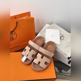 HERMES 2026 Love Horse Family Суэд Тед