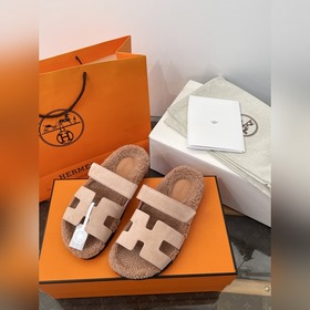 HERMES 2026 Love Horse Family Суэд Тед