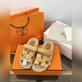 HERMES 2026 Love Horse Family Суэд Тед