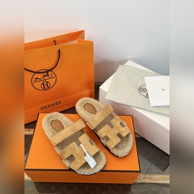 HERMES 2026 Love Horse Family Суэд Тед
