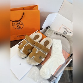 HERMES Классические тапочкиз плюша 