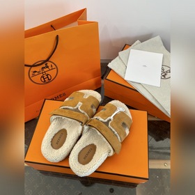 HERMES Классические тапочкиз плюша 