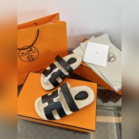 HERMES Классические тапочкиз плюша 