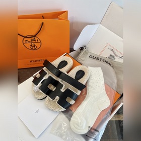 HERMES Классические тапочкиз плюша 