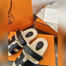 HERMES Классические тапочкиз плюша 