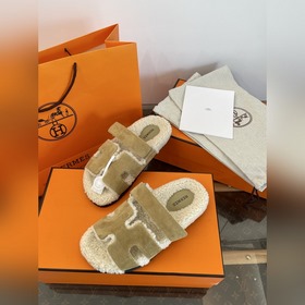 HERMES Классические тапочкиз плюша 