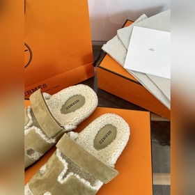 HERMES Классические тапочкиз плюша 
