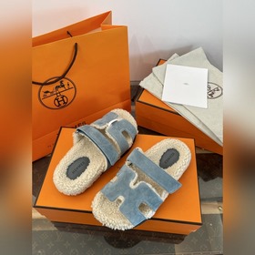HERMES Классические тапочкиз плюша 