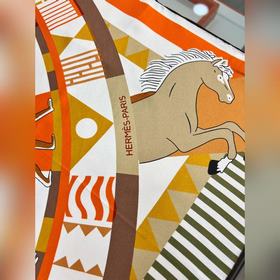 Шарф King's Tiger Carousel 90 