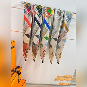 Двусторонняя шелковая косынка Hermès 9