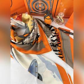 Шарф Hermès Parade 140 см в квадрате Р