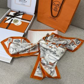 Коллекционный квадратный шарф Hermès F