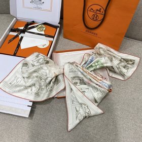 Коллекционный квадратный шарф Hermès F
