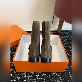 Hermès Осень/Зима Новинка： ботильоны в