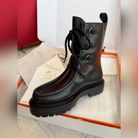 Изысканные сапоги Hermès в стиле байке