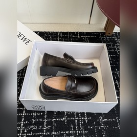 LOEWE 25SS Осень/Зима Новинка Лоферы с