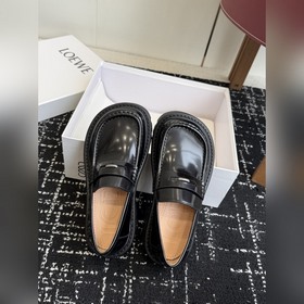 LOEWE 25SS Осень/Зима Новинка Лоферы с