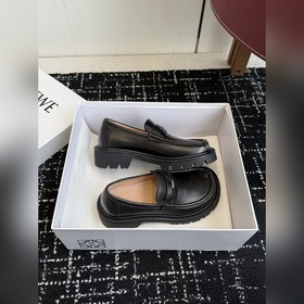 LOEWE 25SS Осень/Зима Новинка Лоферы с