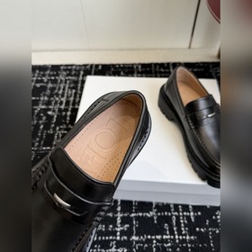 LOEWE 25SS Осень/Зима Новинка Лоферы с