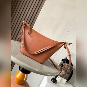 Сумка Hammock Hobo – это сумка нового