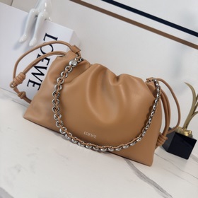 Loewe Мягкая сумка Flamenco из кожи я