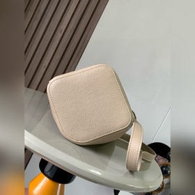 Сумка Pebble Bucket Сумка Pebble, изго