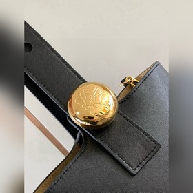 Сумка Pebble Bucket из мягкой зернисто