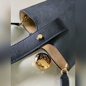 Сумка Pebble Bucket из мягкой зернисто