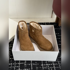 LOEWE 25SS Осенняя/зимняя коллекция：