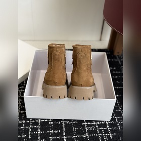 LOEWE 25SS Осенняя/зимняя коллекция： 