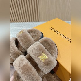 Тапочки Louis Vuitton из овечьей шерст