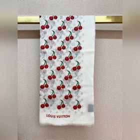 Шарф LV TM Monogram Cerise из коллекци