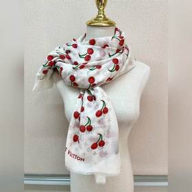 Шарф LV TM Monogram Cerise из коллекци