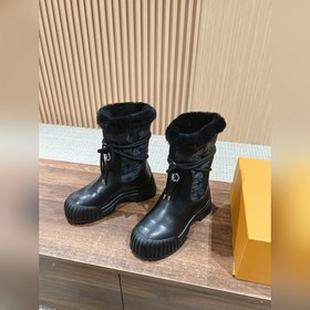 Ботильоны LOUIS VUITTON из овчины Эта