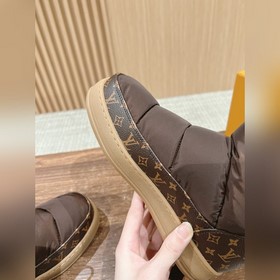 LOUIS VUITTON# Новейшие осенне-зимние 