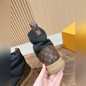 LOUIS VUITTON# Новейшие осенне-зимние 