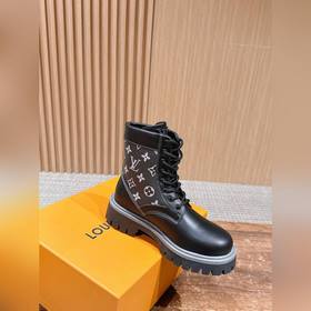 Louis Vuitton Monogram Осень/Зима Нови