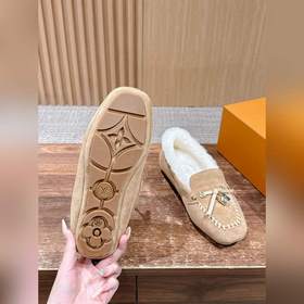 Louis Vuitton# Эти туфли-муле Cortina 