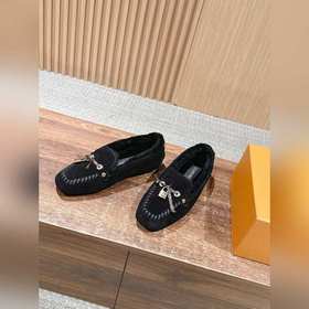 Louis Vuitton# Эти туфли-муле Cortina
