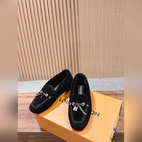 Louis Vuitton# Эти туфли-муле Cortina