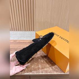 Louis Vuitton# Эти туфли-муле Cortina 