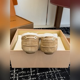 Высококачественные шерстяные мокасины